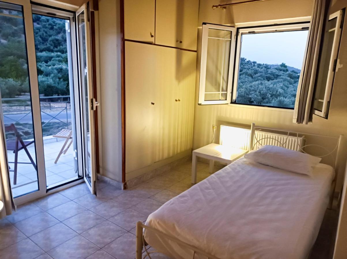 Zoi'S Hοuse.Vacation Home In Mani Near Vathi Beach エクステリア 写真